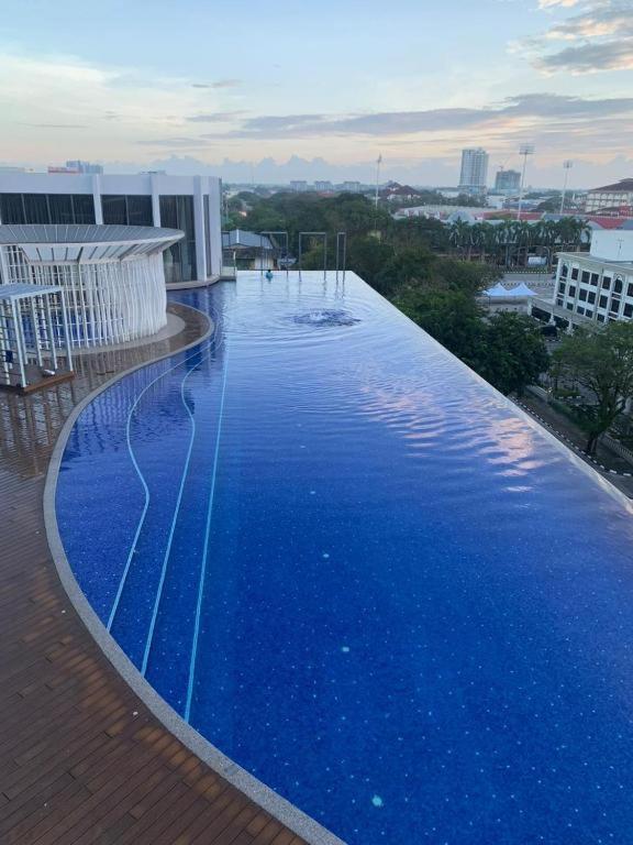 Sina Troika 2br Wifi Netflix Pool Apartment *